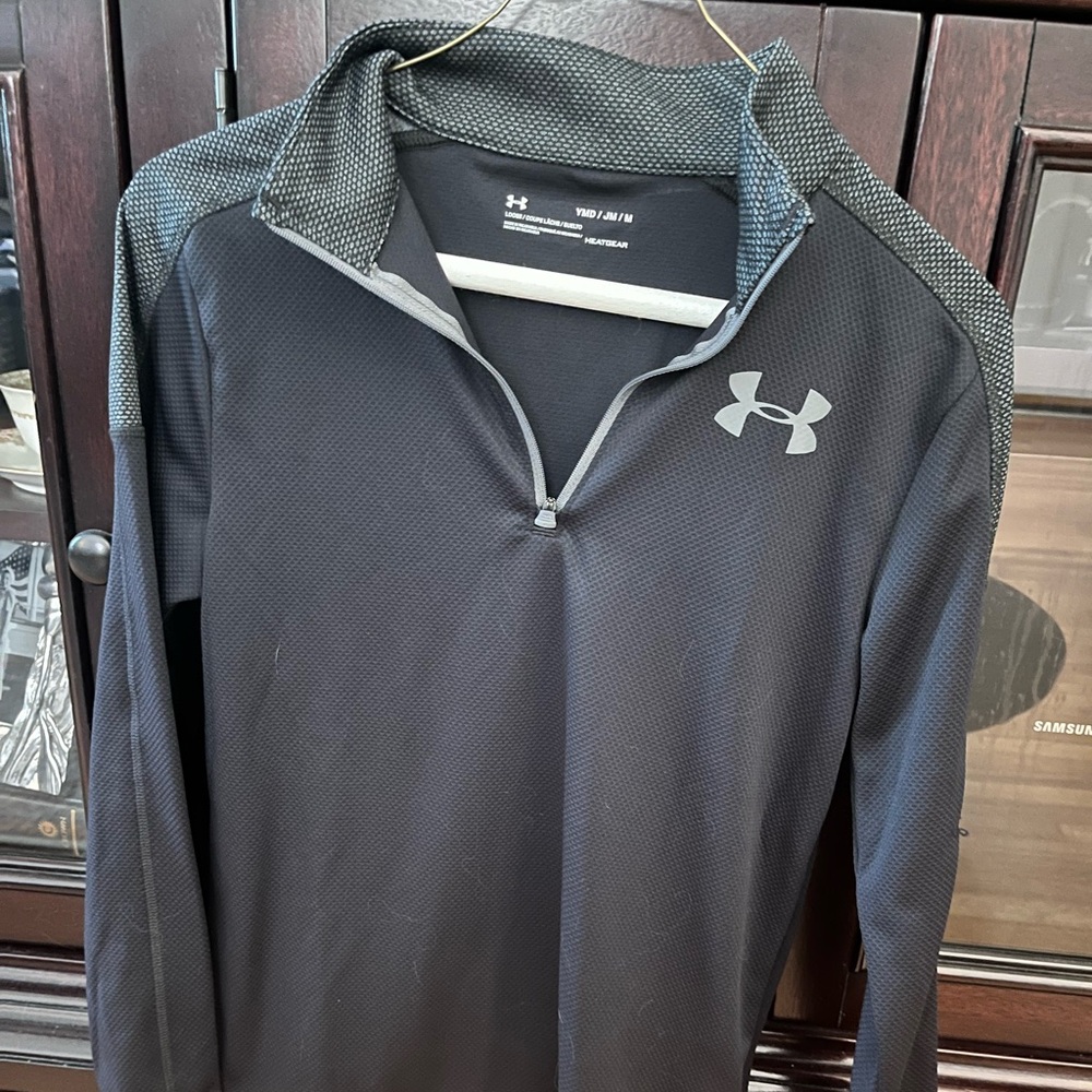 Under armour boys half zip pullover